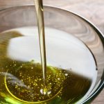 روغن زیتون بعنوان روان کننده و لوبریکیت در رابطه برای سکس