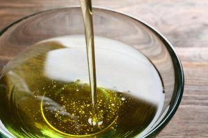 روغن زیتون بعنوان روان کننده و لوبریکیت در رابطه برای سکس