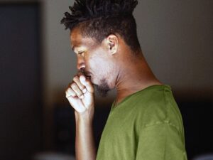 What can cause a dry cough?
