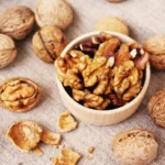 آیا گردو برای رژیم کتو مناسب است؟ بررسی فواید و کربوهیدرات خالص گردو