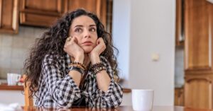 چه چیزی باعث سرگردانی می شود؟