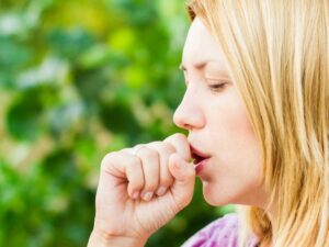 سرفه سیگاری: درمان، مدت زمان و Morehealthline.comhttps://www.healthline.com › سلامتی