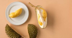 میوه دوریان: بوی قوی اما فوق العاده مغذی سلامتی.comhttps://www.healthline.com › دوری...