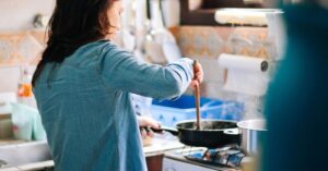 What's Safe Cookware? And How to Find Ithealthline.comhttps://www.healthline.com › health