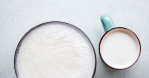 شیر آب پز: مواد مغذی، فواید و نحوه درست کردن Ithealthline.comhttps://www.healthline.com › بو...