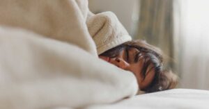 چگونه تریپتوفان کیفیت خواب شما را افزایش می دهد و Moodhealthline.comhttps://www.healthline.com › tryp...