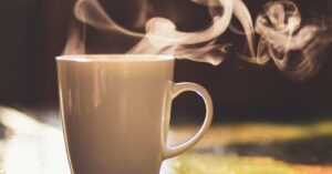 آیا قهوه شما را خسته می کند؟  چراmedicalnewstoday.comhttps://www.medicalnewstoday.com › ...