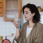 ادرار شفاف: علل، مکرر، بارداری، دیابت، UTI ...healthline.comhttps://www.healthline.com › سلامتی