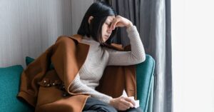 سردردهای راینولوژیک: علائم، علل، و درمان.