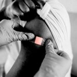 واکسن زونا: چرا آن را داریم و چه عوارضی دارد؟medicalnewstoday.comhttps://www.medicalnewstoday.com › ...
