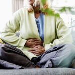 معده درد شدیدی که می آید و می رود: 10 مورد از عللmedicalnewstoday.comhttps://www.medicalnewstoday.com › ...