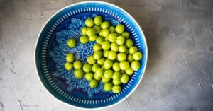 20 غذای سرشار از ویتامین Chealthline.comhttps://www.healthline.com › vita...