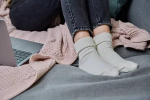 Don't Ignore Cold Feet: The Surprising Link to Diabetes, Thyroid, & More