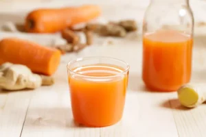 آب هویج و زنجبیل