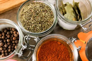 ۱۰ جایگزین نمک برای کاهش فشار خون rdiet.ir