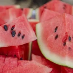 با خوردن هندوانه چه اتفاقی در بدن شما می‌افتد؟...