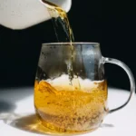 آیا چای سبز باعث اجابت مزاج می‌شود؟