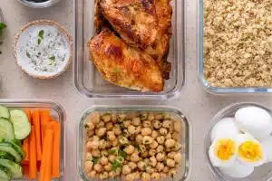 چه اتفاقی می‌افتد وقتی پروتئین بیشتری نسبت به کربوهیدرات می‌خورید؟