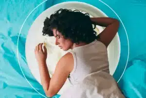 وقتی قبل از خواب لبنیات می‌خورید، چه اتفاقی برای خواب‌هایتان می‌افتد؟