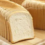 ۳ خطر بالقوه برای سلامتی در اثر خوردن روزانه نان سفید rdiet.ir