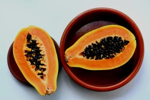 وقتی دانه پاپایا می‌خورید چه اتفاقی در بدن شما می‌افتد؟... rdiet.ir