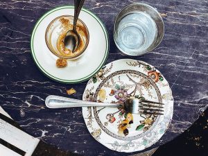 روزه‌داری متناوب و کم‌کاری تیروئید: اثرات و ایمنی