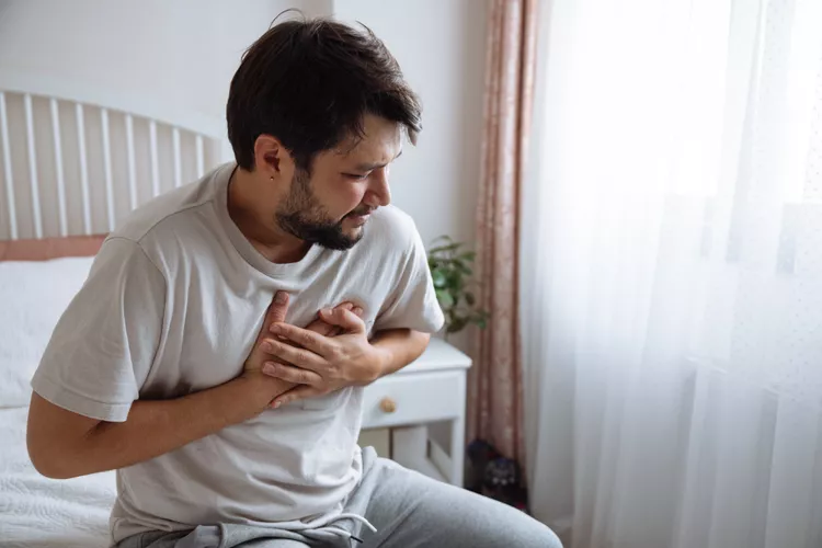 آیا درد شدید قفسه سینه همیشه جدی است؟