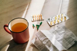 ۷ دارویی که هرگز نباید با چای ترش ترکیب شوند