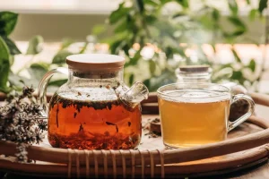 ۵ روش که نوشیدن منظم چای می‌تواند به زندگی سالم‌تر و طولانی‌تر کمک کند