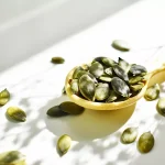 آیا خوردن تخمه کدو قبل از خواب می‌تواند خواب شما را بهبود بخشد؟ rdiet.ir
