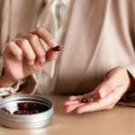 ۳ خطر مصرف روزانه بیوتین که ممکن است انتظارش را نداشته باشید