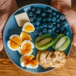 چگونه کربوهیدرات، پروتئین، چربی و فیبر را به ترتیب مشخص برای تثبیت قند خون مصرف کنیم