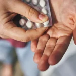 ۸ فایده مکمل CLA و عوارض جانبی احتمالی