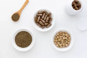 ۱۱ مزیت احتمالی تخم کرفس و نکاتی برای مصرف