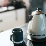 ۱۴ جایگزین قهوه برای انرژی پایدار بدون لرزش (Jitters)