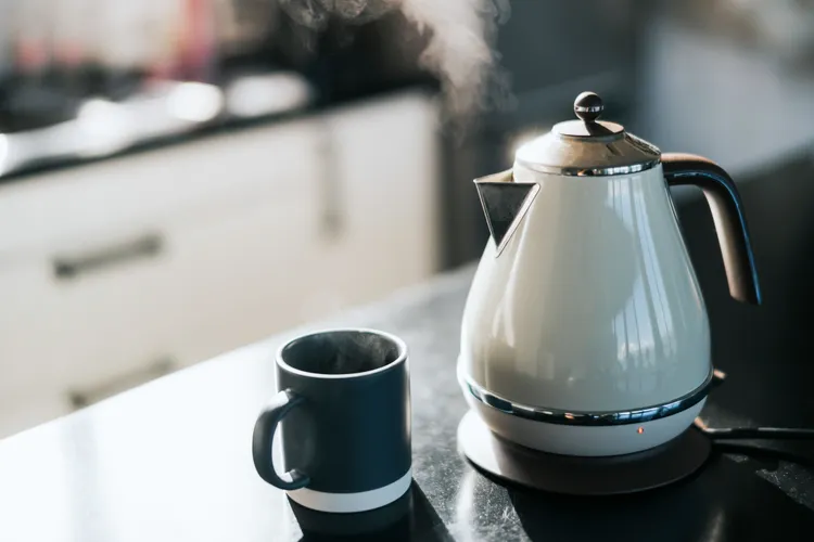 ۱۴ جایگزین قهوه برای انرژی پایدار بدون لرزش (Jitters)