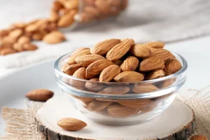 آیا مصرف یک مشت بادام قبل از خواب می‌تواند کیفیت خواب شما را بهبود بخشد؟