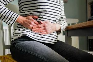 آپاندیس شما چه کاری انجام می‌دهد و چرا درد می‌گیرد؟