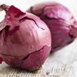 پوست پیاز را دور نریزید—مغذی‌تر از آن چیزی است که فکر می‌کنید