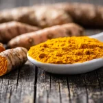 ۸ غذایی که بهتر از زردچوبه با التهاب مبارزه می‌کنند