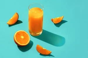 چه اتفاقی برای فشار خون شما می‌افتد اگر هر روز آب پرتقال بنوشید؟