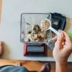 آیا باید کراتین را به صورت قرص یا پودر مصرف کنم؟