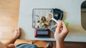آیا باید کراتین را به صورت قرص یا پودر مصرف کنم؟