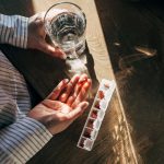 منیزیم ال-ترونات در مقابل منیزیم سیترات: کدام‌یک برای گوارش و سلامت مغز بهتر است؟