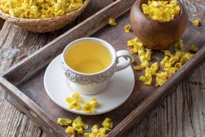 چای گل مولین یا ماهور: ۴ فایده، ارزش غذایی و خطرات آن