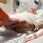 استدلال‌های موافق با قانون‌گذاری حق مرگ (Right-to-Die)