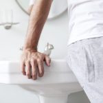 چرا بیماران مبتلا به سندرم روده تحریک‌پذیر (IBS) در مدفوع خود مخاط می‌بینند؟ rdiet.ir