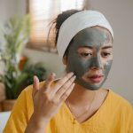 چگونه از ماسک خاک رس برای پوستی شفاف و سالم استفاده کنیم