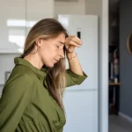 ۷ دلیل شایع افت قند خون حتی بدون داشتن دیابت