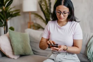 چه اتفاقی برای گوارش شما هنگام مصرف آنتی‌بیوتیک‌ها می‌افتد؟